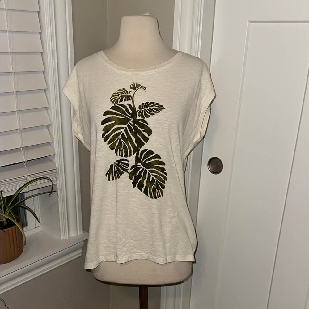 Talbots Cream Tee with Green Leaf Design